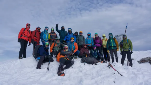 Tura alpină pe Pietrosul Rodnei cu vânt, voie bună și oameni faini