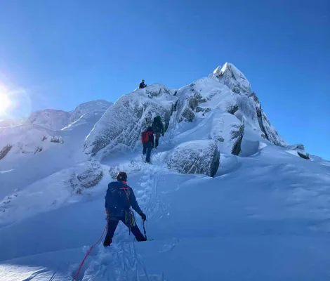 Atelier alpinism de iarnă în Munții Retezat
