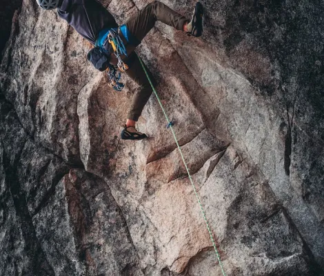 Multipitch Muchia Caprioarei în Postăvaru