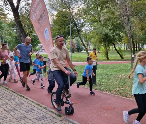 Alergare si picnic muzical in familie