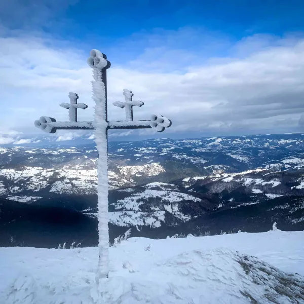 Cruce vf. Cucurbata Mica
