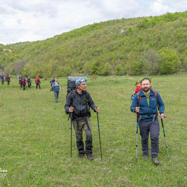 Tufărișuri mediteraneene și narcise în Mehedinți, MERINITO