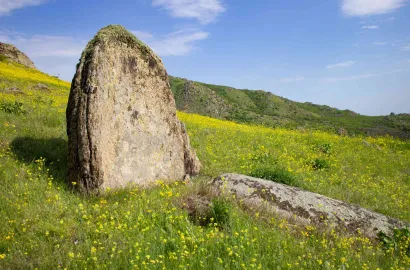 Prin enigmaticii Munții Măcinului