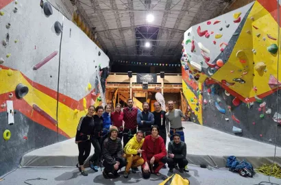 Seria de ateliere de inițiere în escalada la panou