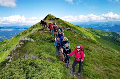 Istorisiri înflorite. O călătorie mai altfel în Munții Rodnei.