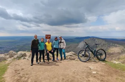 Paștele pe două roți în Munții Măcin