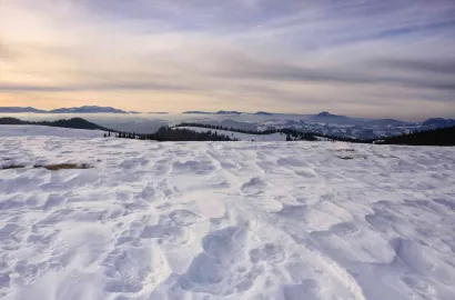         Cautand Anul Nou pe carari de munte