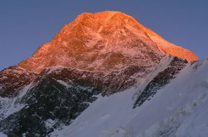 RT: Stapanul Spiritelor - Khan Tengri