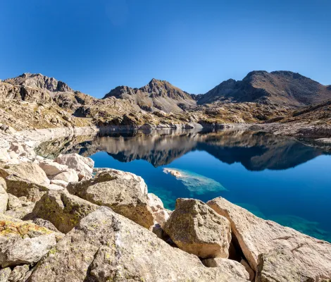 Proiecție: PIRINEI episodul 1 - Dinu și Marlene Mititeanu