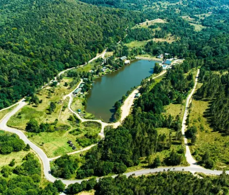 Drumetie la Varful Magura si Lacul Micesti