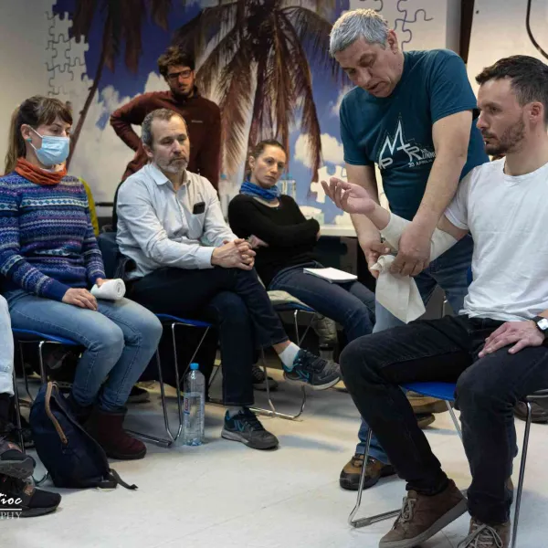 prim ajutor și tehnici de supraviețuire 