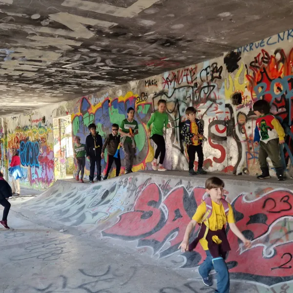 cladire poligon drumetie